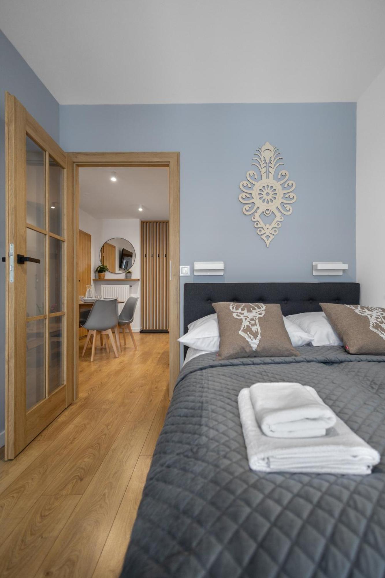 Gold Apartments Cicha 12 - Centrum - Dwie Sypialnie I Parking Krynica Zdroj Eksteriør bilde