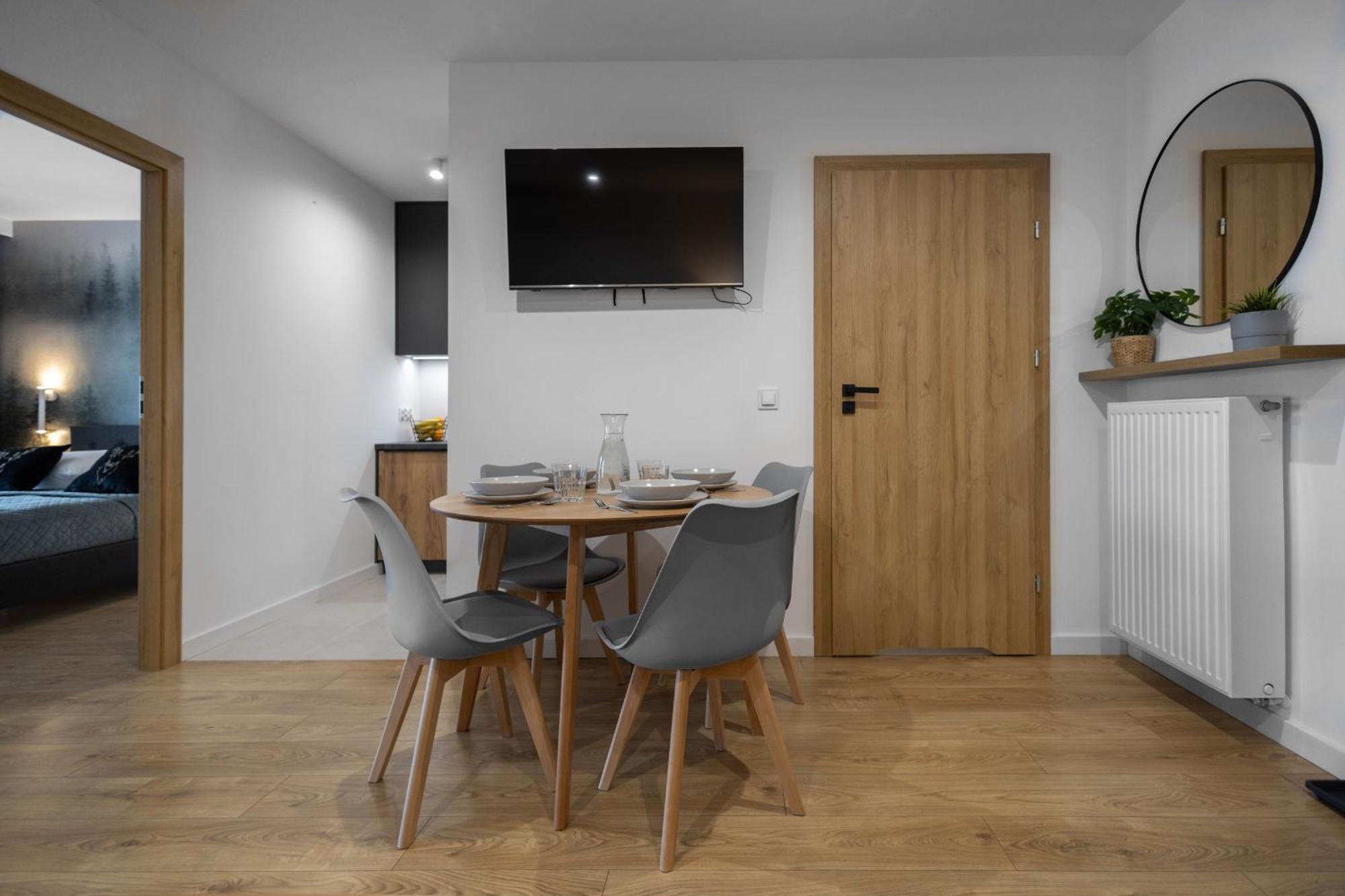Gold Apartments Cicha 12 - Centrum - Dwie Sypialnie I Parking Krynica Zdroj Eksteriør bilde