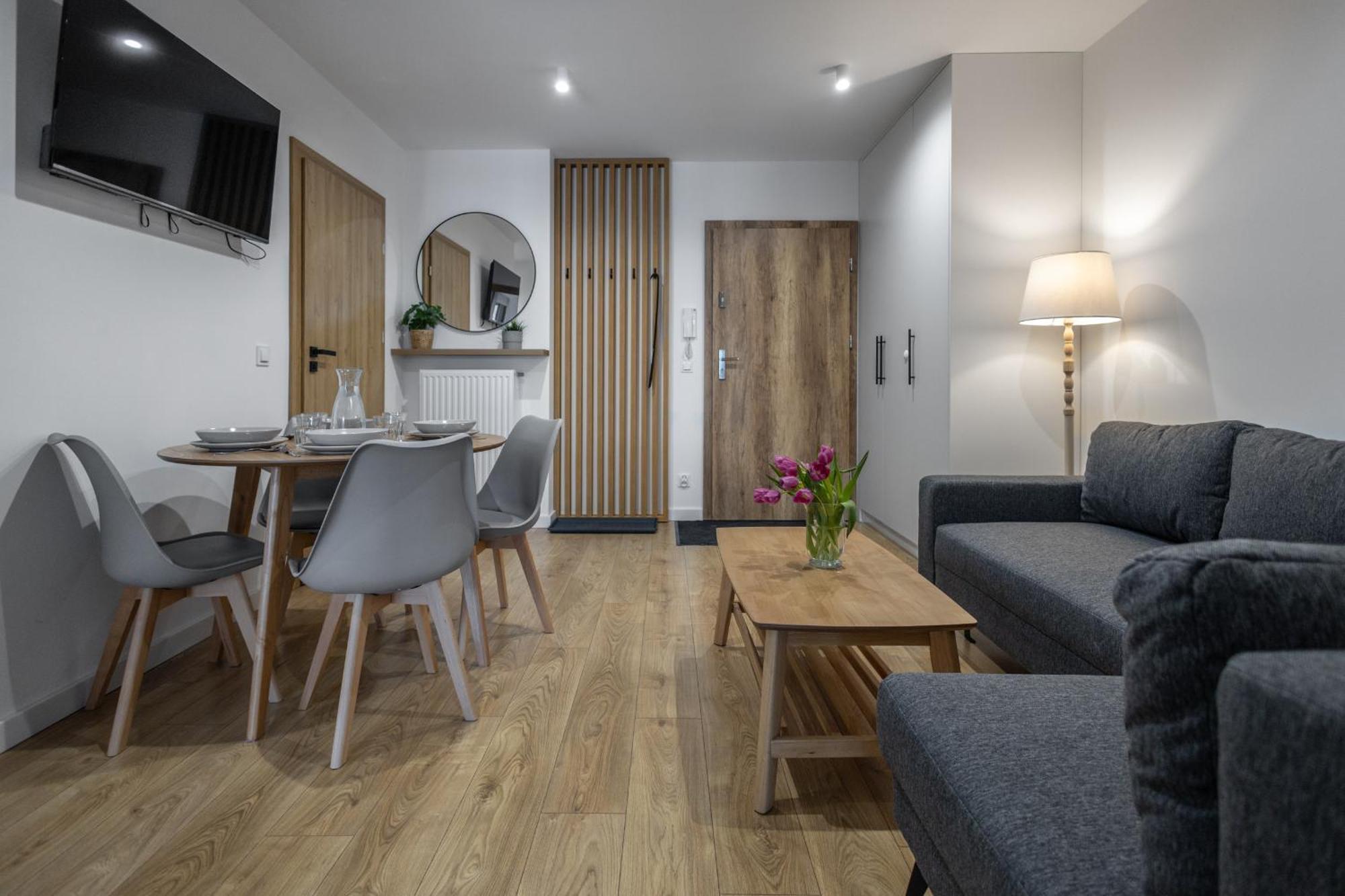 Gold Apartments Cicha 12 - Centrum - Dwie Sypialnie I Parking Krynica Zdroj Eksteriør bilde